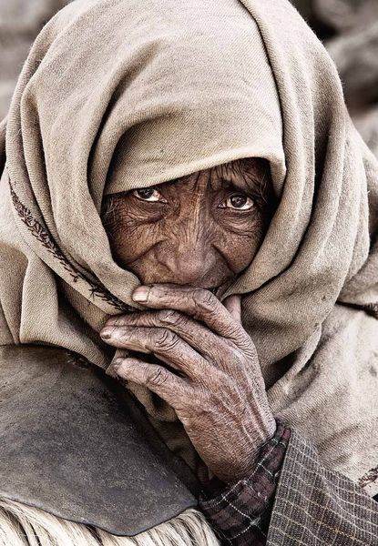 . : «». : Alexandr Karelin. : http://www.photosight.ru/photos/4901052/
