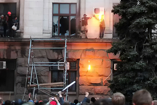 . :  . : «      2  2014 ». : https://gudok62.ru/novosti/780-ognennaya-boynya-v-odesskom-dome-profsoyuzov-may-2014.html
