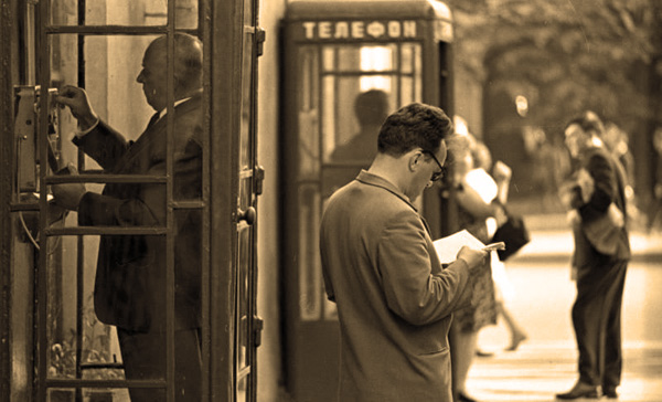 Телефонная будка. 1960-е