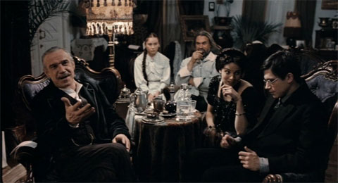 Кадр из фильма «Морфий»