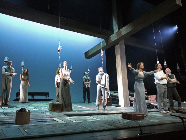  .  . : https://teatrpushkin.ru/spektakli/detail/vishnevyy-sad/