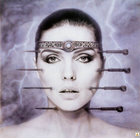 . : Giger. : "Ara".